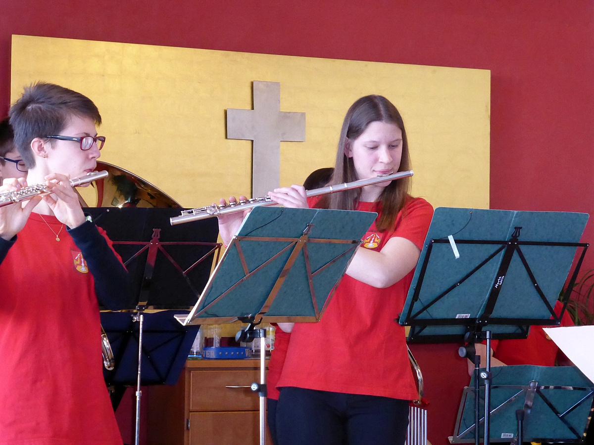 Nachwuchs spielt im ASB Seniorenzentrum